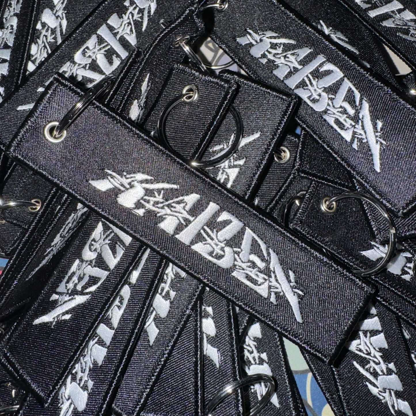 BARBWIRE JET TAG